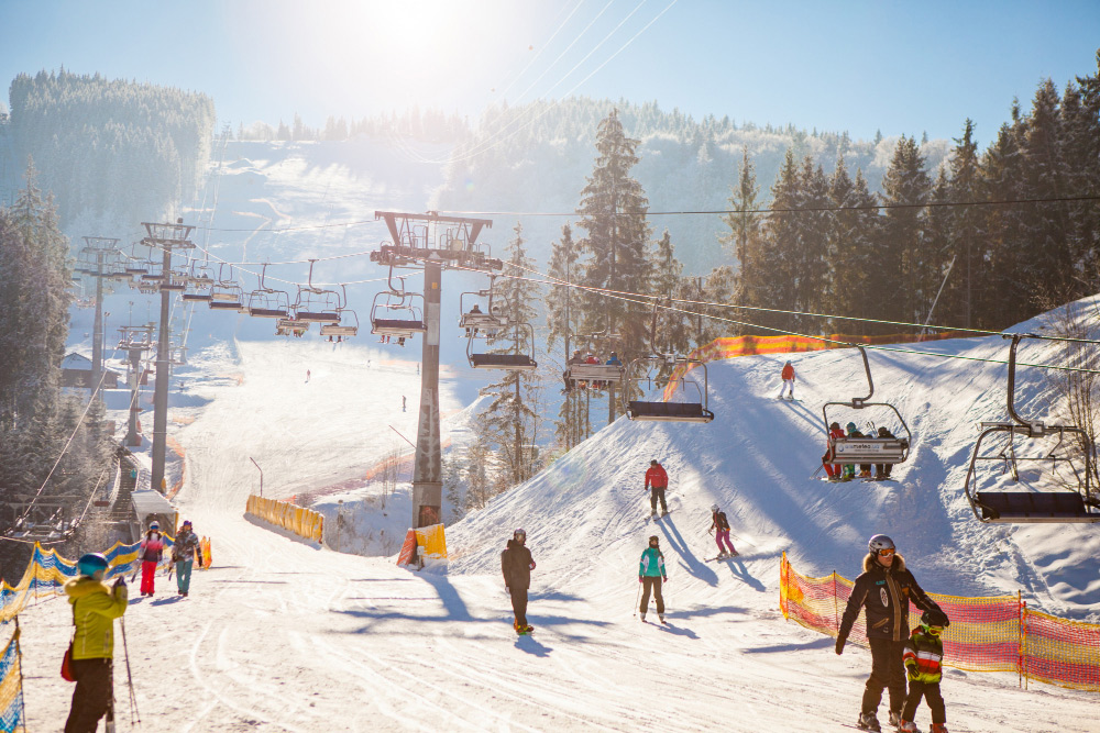 Stoki narciarskie dla początkujących – jak wybrać i na co zwrócić uwagę