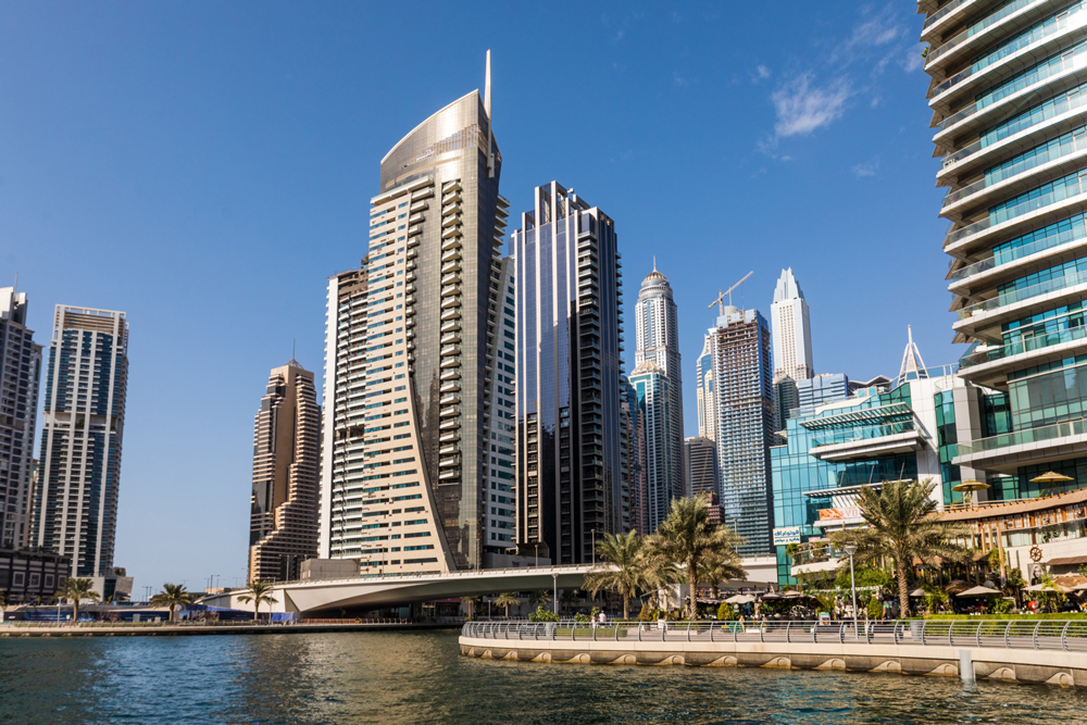 Międzynarodowy Port Lotniczy w Dubaju – jak dojechać do centrum 