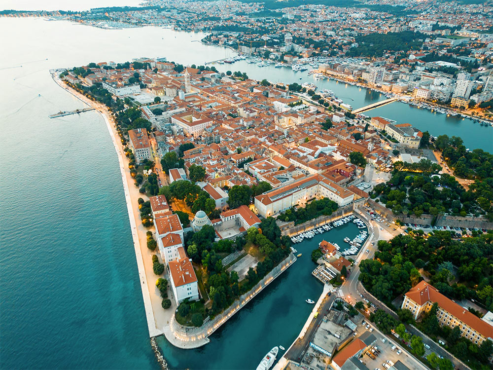 Zadar – jak dojechać z lotniska do centrum 